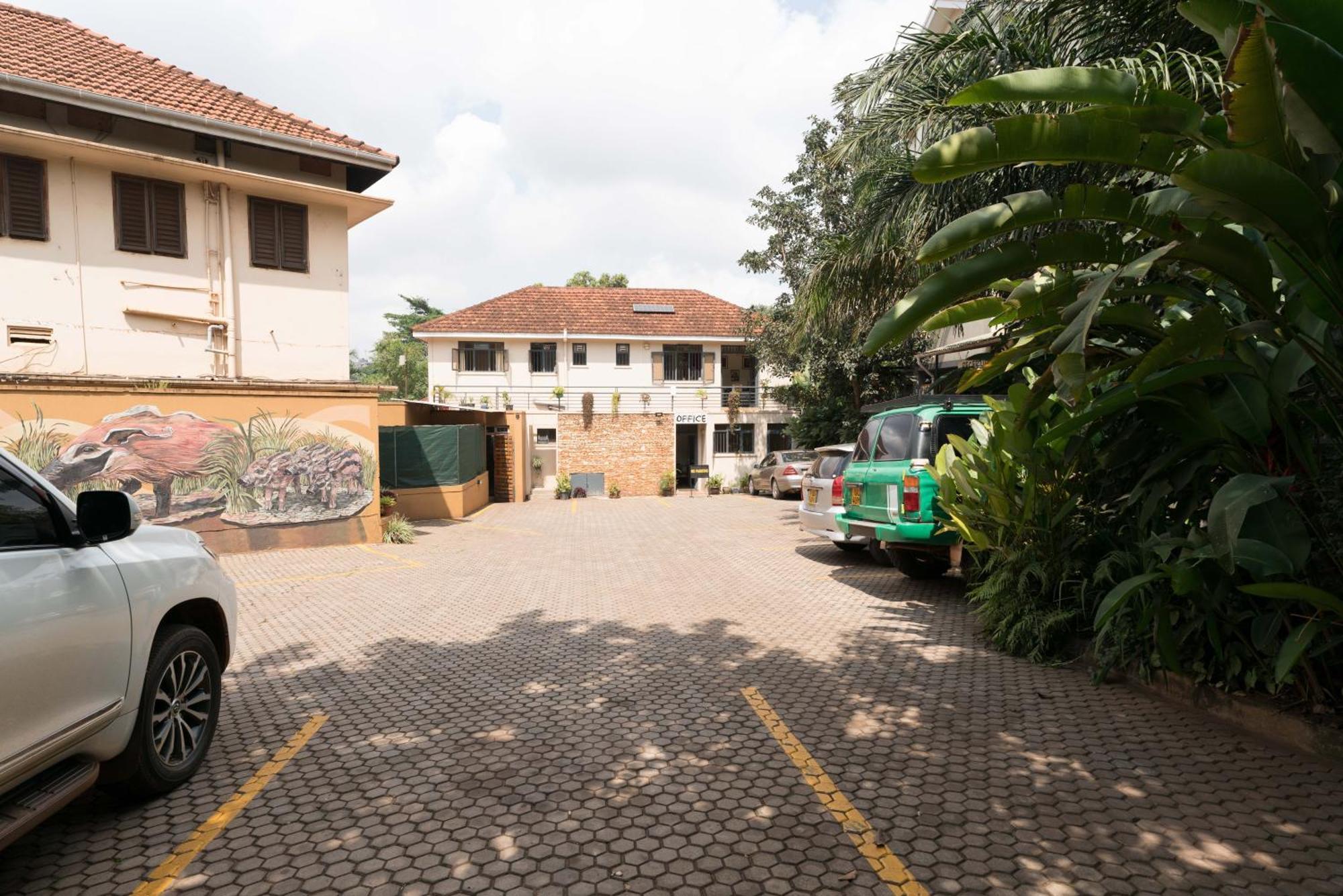 Bushpig Backpackers Vandrerhjem Kampala Eksteriør bilde